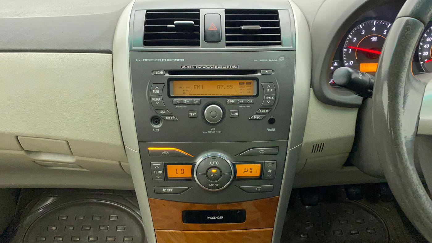 2010 Toyota Corolla Altis G PETROL, Petrol, Manual, 69,278 km, Air Conditioner