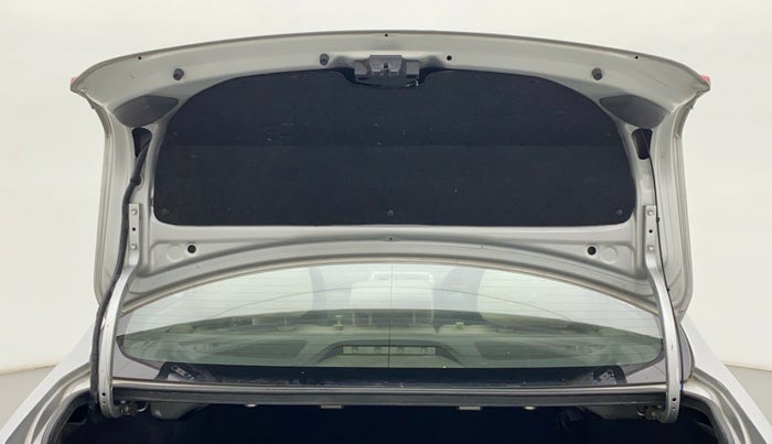 2010 Toyota Corolla Altis G PETROL, Petrol, Manual, 69,278 km, Boot Door Open