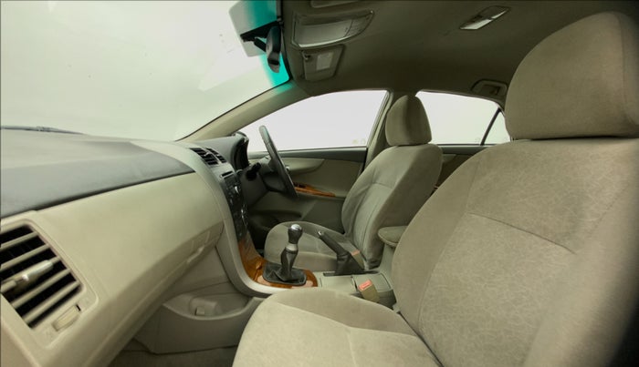 2010 Toyota Corolla Altis G PETROL, Petrol, Manual, 69,278 km, Right Side Front Door Cabin
