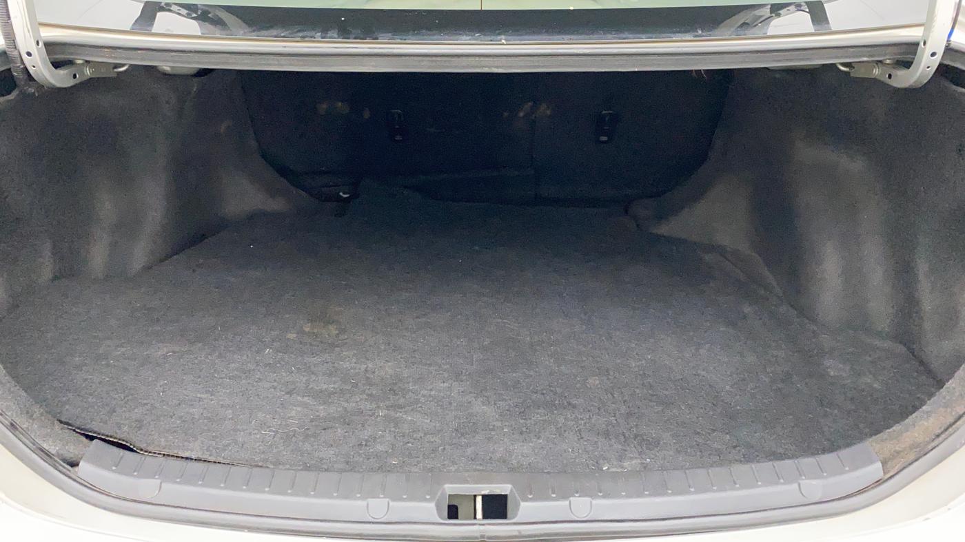 2010 Toyota Corolla Altis G PETROL, Petrol, Manual, 69,278 km, Boot Inside