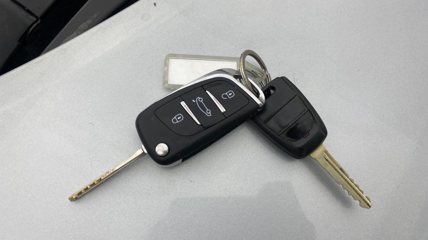 2019 Hyundai Grand i10 SPORTZ AT 1.2 KAPPA VTVT, Petrol, Automatic, 1,13,401 km, Key Close Up