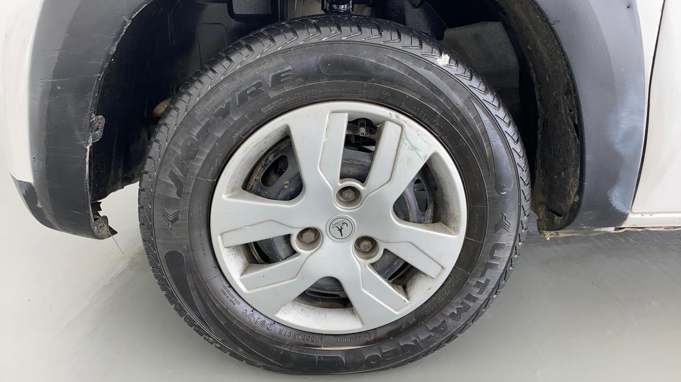 2018 Renault Kwid RXL, Petrol, Manual, 29,756 km, Left Front Wheel