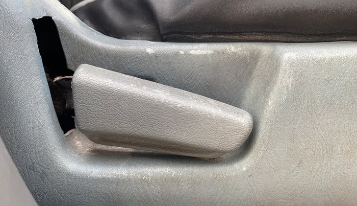 2013 Maruti Alto K10 VXI, Petrol, Manual, 1,07,475 km, Driver Side Adjustment Panel