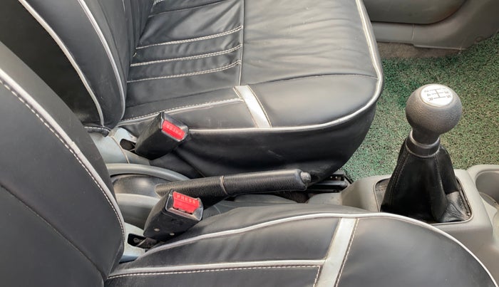 2013 Maruti Alto K10 VXI, Petrol, Manual, 1,07,475 km, Gear Lever