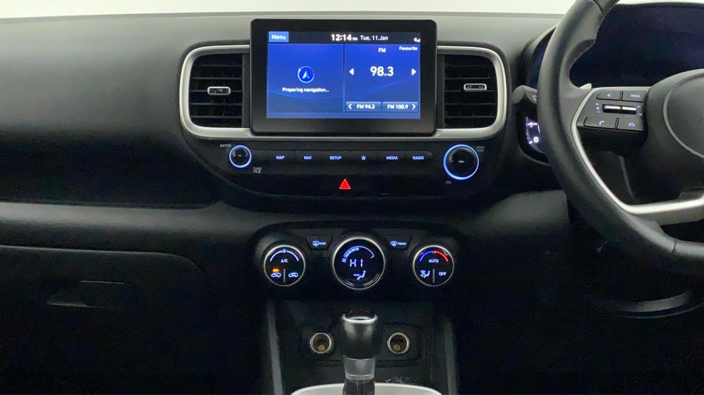 2020 Hyundai VENUE 1.0 TURBO GDI SX+ AT, Petrol, Automatic, 3,201 km, Air Conditioner