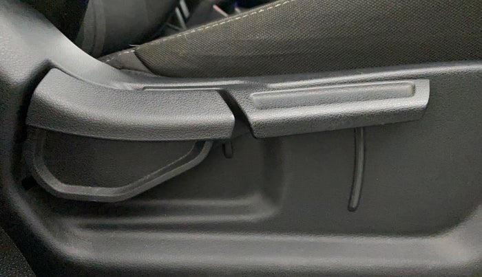2020 Hyundai VENUE 1.0 TURBO GDI SX+ AT, Petrol, Automatic, 3,201 km, Driver Side Adjustment Panel