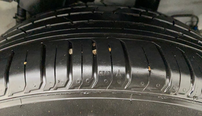 2020 Hyundai VENUE 1.0 TURBO GDI SX+ AT, Petrol, Automatic, 3,201 km, Left Rear Tyre Tread