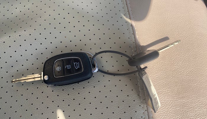 2016 Hyundai Elite i20 MAGNA 1.2, Petrol, Manual, 53,399 km, Key Close Up