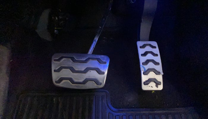 2020 Hyundai NEW I20 ASTA (O) 1.0 TURBO GDI DCT, Petrol, Automatic, 18,169 km, Pedals