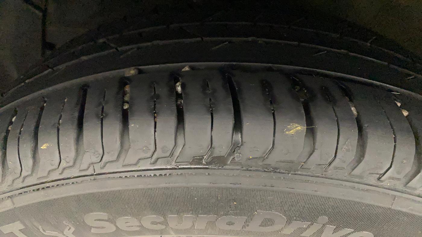2020 Hyundai NEW I20 ASTA (O) 1.0 TURBO GDI DCT, Petrol, Automatic, 18,169 km, Right Rear Tyre Tread