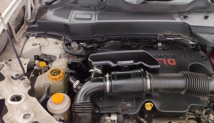 2020 Tata Harrier XZA PLUS 2.0L, Diesel, Automatic, 96,136 km, Engine View - Right