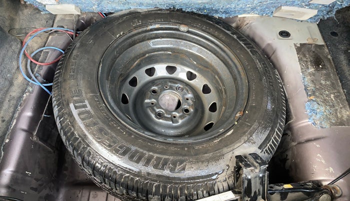 2017 Tata Tiago XT PETROL, Petrol, Manual, 1,36,388 km, Spare Tyre