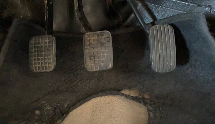 2017 Tata Tiago XT PETROL, Petrol, Manual, 1,36,388 km, Pedals