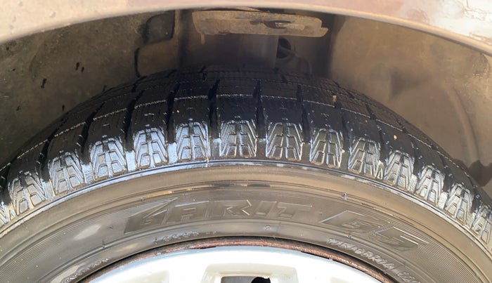 2017 Tata Tiago XT PETROL, Petrol, Manual, 1,36,388 km, Right Front Tyre Tread