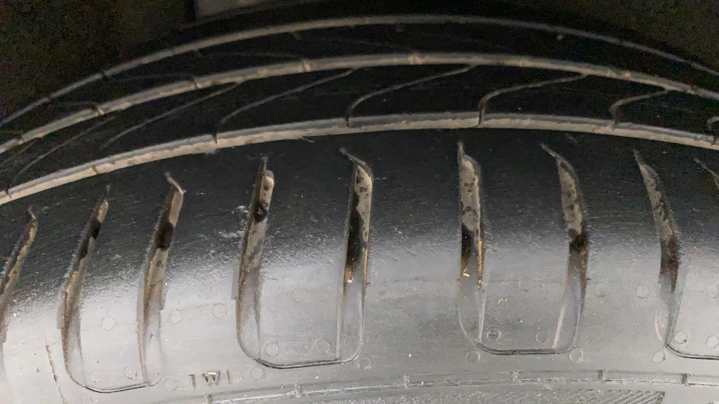 2017 Maruti Baleno ALPHA CVT PETROL 1.2, Petrol, Automatic, 94,172 km, Right Rear Tyre Tread