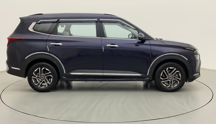 2022 KIA CARENS LUXURY PLUS 1.4 PETROL 6 STR, Petrol, Manual, 13,171 km, Right Side View
