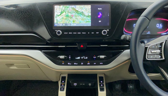 2022 KIA CARENS LUXURY PLUS 1.4 PETROL 6 STR, Petrol, Manual, 13,171 km, Air Conditioner
