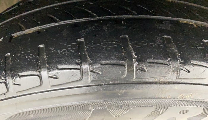 2021 Honda City 1.5L I-VTEC V MT 5TH GEN, Petrol, Manual, 34,061 km, Right Front Tyre Tread