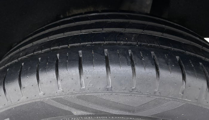 2020 Maruti Baleno ZETA 1.2 K12, Petrol, Manual, 65,509 km, Left Rear Tyre Tread