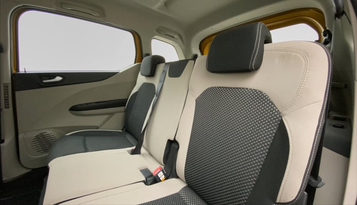 2020 Renault TRIBER RXZ AT, Petrol, Automatic, 18,112 km, Right Side Rear Door Cabin