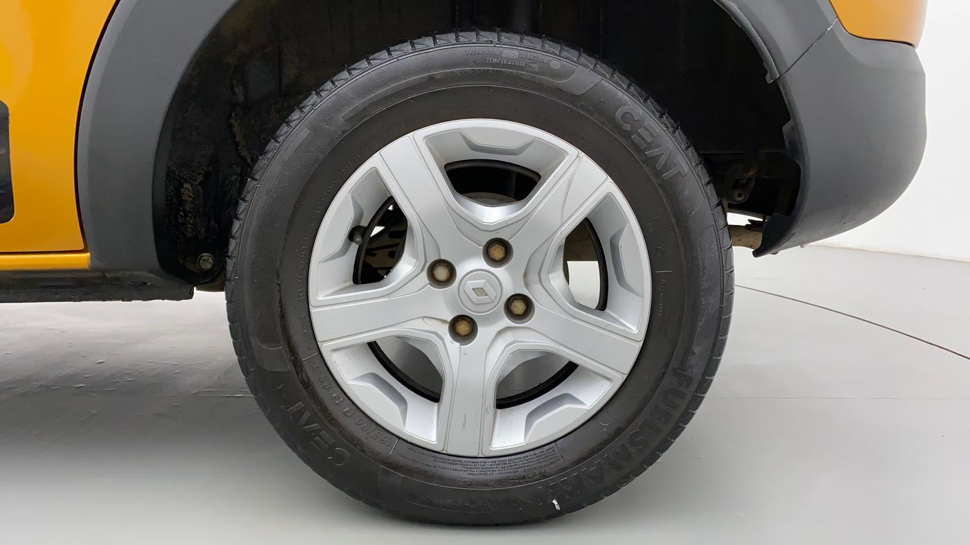 2020 Renault TRIBER RXZ AT, Petrol, Automatic, 18,112 km, Right Rear Wheel