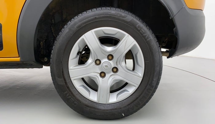 2020 Renault TRIBER RXZ AT, Petrol, Automatic, 18,112 km, Right Rear Wheel
