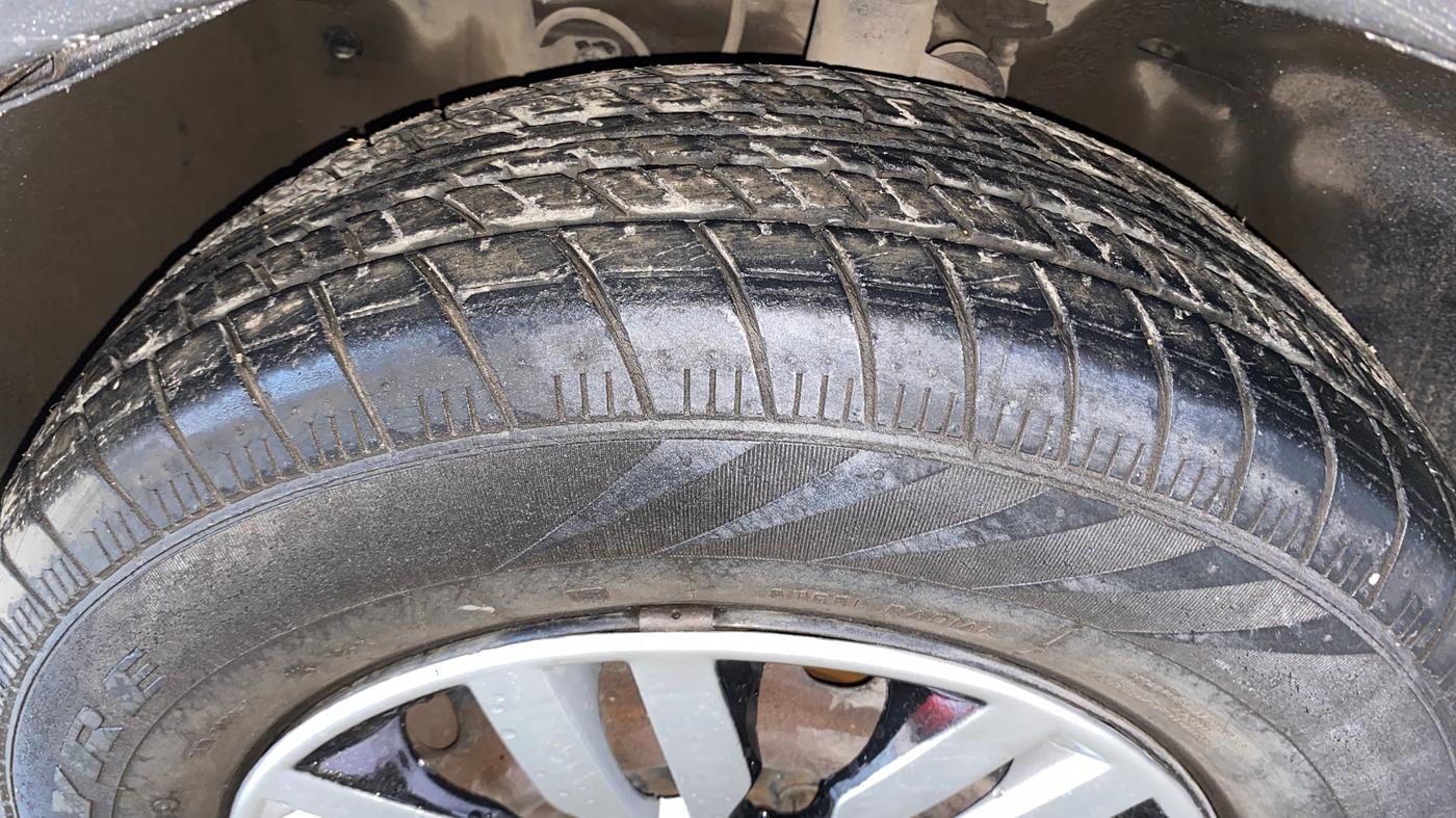 2015 Nissan Sunny XL, Petrol, Manual, 37,667 km, Left Front Tyre Tread
