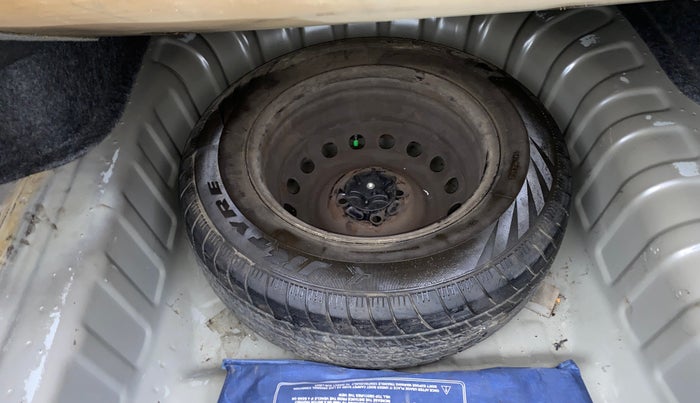 2015 Nissan Sunny XL, Petrol, Manual, 37,719 km, Spare Tyre