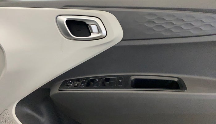 2023 Hyundai GRAND I10 NIOS SPORTZ 1.2 KAPPA VTVT CNG, CNG, Manual, 49,100 km, Driver Side Door Panels Control