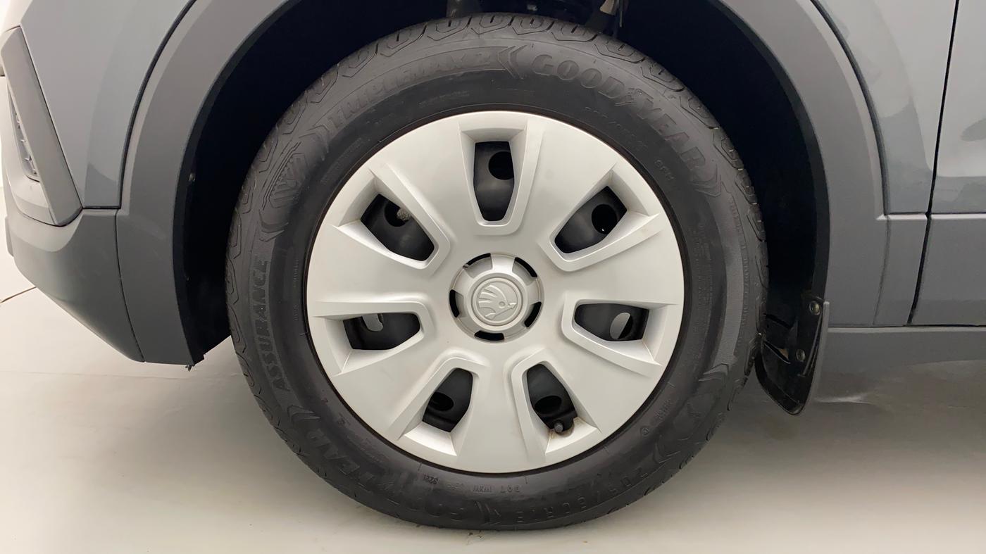 2021 Skoda KUSHAQ ACTIVE 1.0 TSI MT, Petrol, Manual, 7,459 km, Left Front Wheel