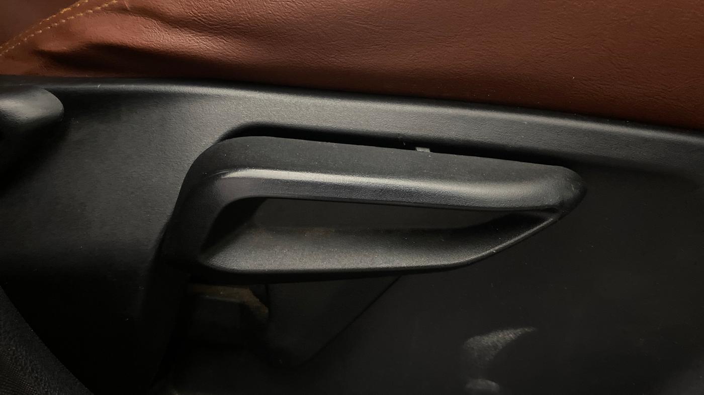 2024 Tata Tiago XT CNG, CNG, Manual, 53,209 km, Driver Side Adjustment Panel