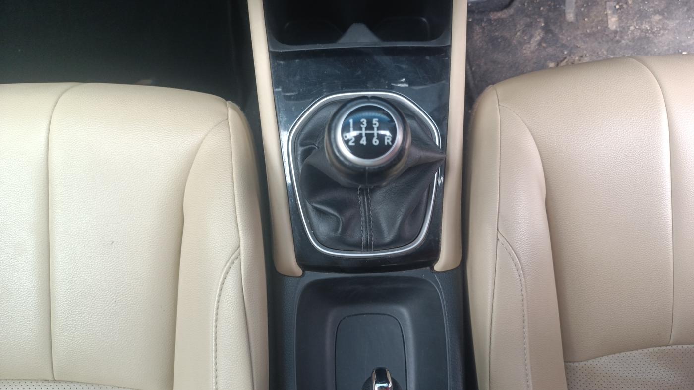 2023 Honda City 1.5L I-VTEC ZX, Petrol, Manual, 39,800 km, Gear Lever