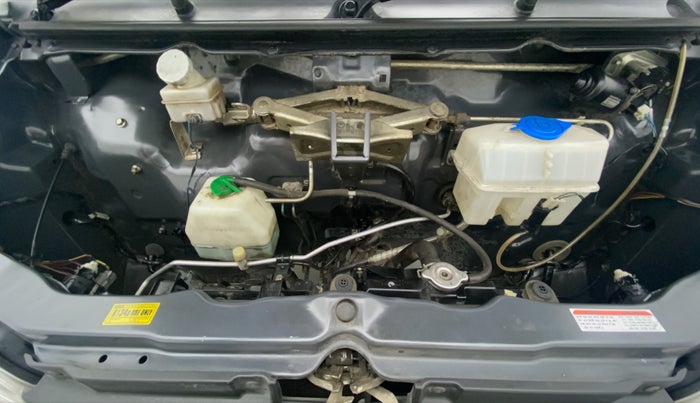 2018 Maruti Eeco 5 STR CNG WITH AC PLUSHTR, CNG, Manual, 75,744 km, Open Bonet
