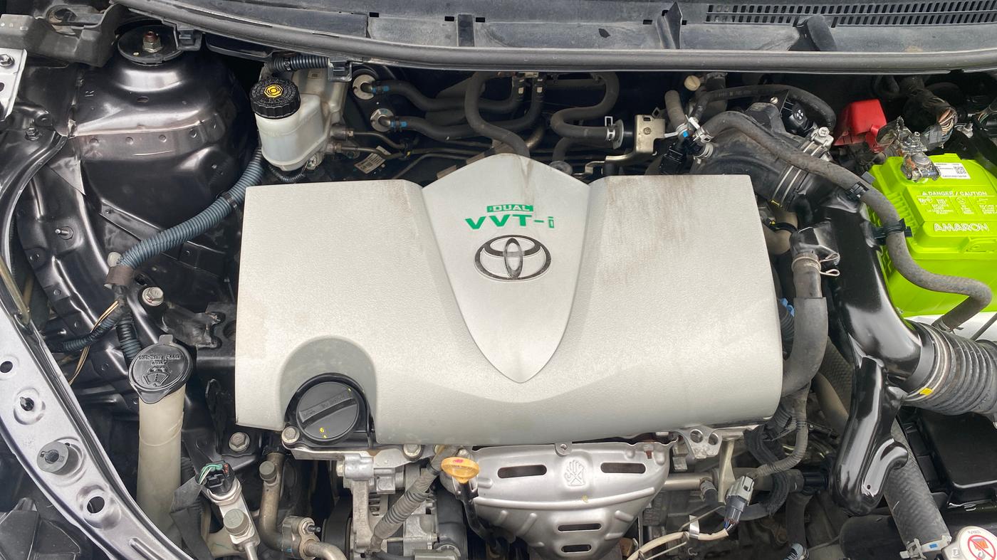 2018 Toyota YARIS VX CVT, Petrol, Automatic, 78,594 km, Engine View - Right
