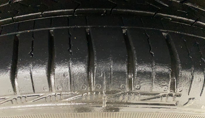 2014 Hyundai Grand i10 ASTA 1.2 KAPPA VTVT, Petrol, Manual, 69,403 km, Left Rear Tyre Tread