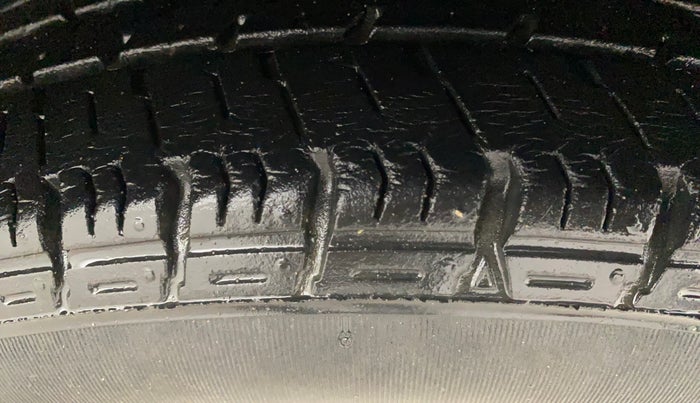 2014 Hyundai Grand i10 ASTA 1.2 KAPPA VTVT, Petrol, Manual, 69,403 km, Right Front Tyre Tread