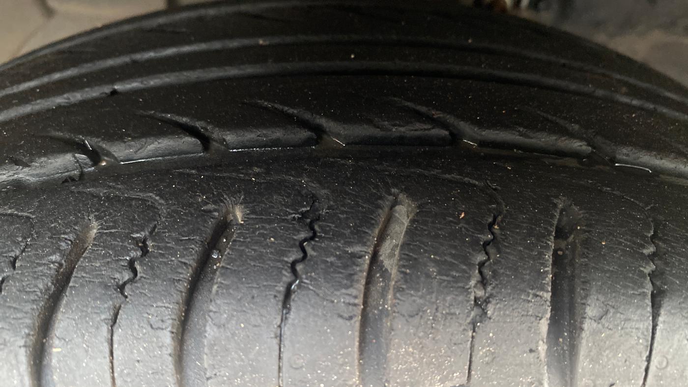 2021 Ford Ecosport TITANIUM 1.5L PETROL, Petrol, Manual, 17,690 km, Left Front Tyre Tread