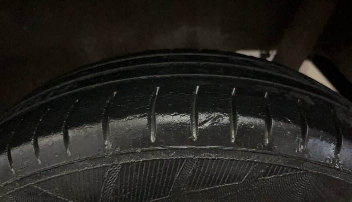 2014 Maruti Wagon R 1.0 LXI, Petrol, Manual, 41,923 km, Left Rear Tyre Tread