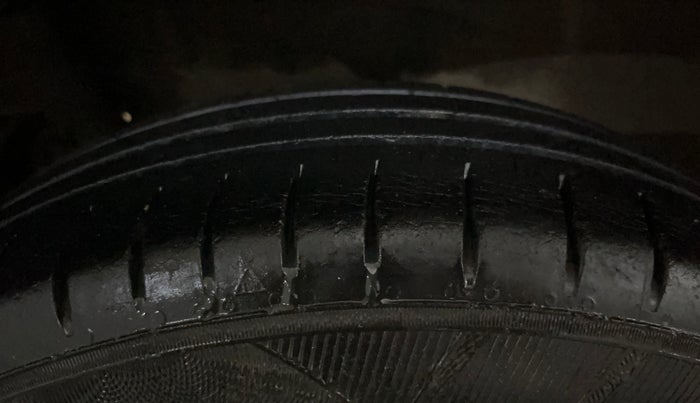 2014 Maruti Wagon R 1.0 LXI, Petrol, Manual, 41,923 km, Right Rear Tyre Tread