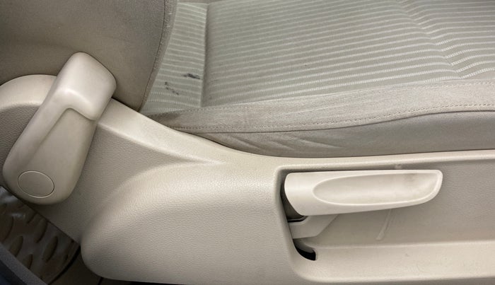 2010 Volkswagen Vento HIGHLINE PETROL, Petrol, Manual, 25,462 km, Driver Side Adjustment Panel