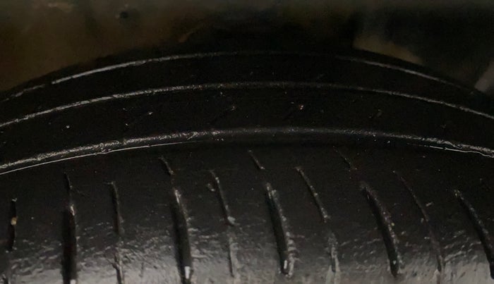 2022 Maruti IGNIS ALPHA 1.2, Petrol, Manual, 32,699 km, Right Front Tyre Tread