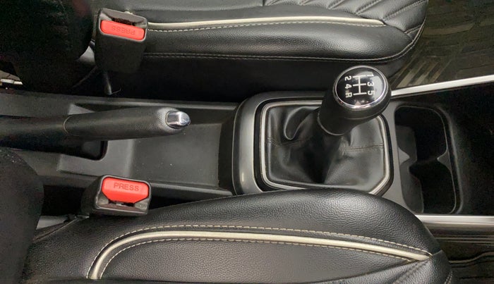 2022 Maruti IGNIS ALPHA 1.2, Petrol, Manual, 32,699 km, Gear Lever