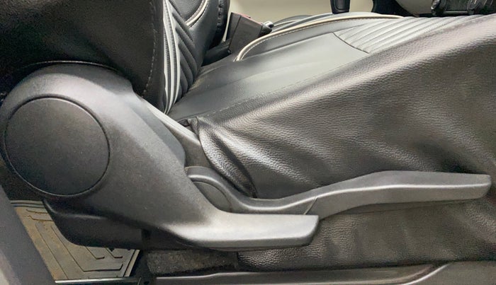 2022 Maruti IGNIS ALPHA 1.2, Petrol, Manual, 32,699 km, Driver Side Adjustment Panel