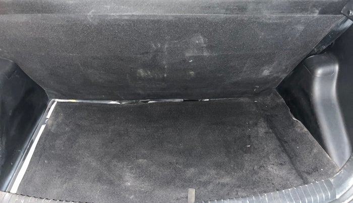 2016 Hyundai Grand i10 ASTA (O) 1.2 KAPPA VTVT, Petrol, Manual, 85,372 km, Boot Inside