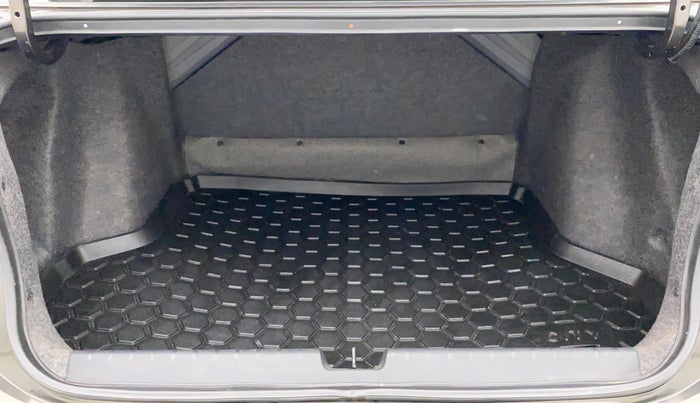 2020 Honda City VX CVT PETROL, Petrol, Automatic, 29,589 km, Boot Inside