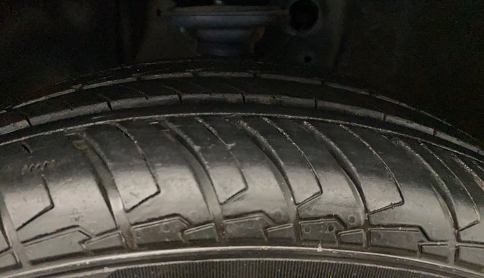 2019 Maruti IGNIS DELTA 1.2 AMT, Petrol, Automatic, 73,600 km, Left Front Tyre Tread