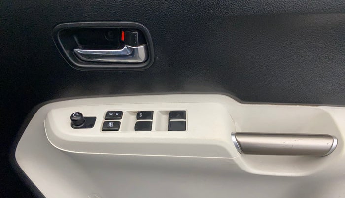 2019 Maruti IGNIS DELTA 1.2 AMT, Petrol, Automatic, 73,600 km, Driver Side Door Panels Control