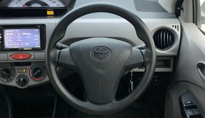 2011 Toyota Etios Liva G, Petrol, Manual, 37,609 km, Steering Wheel Close Up