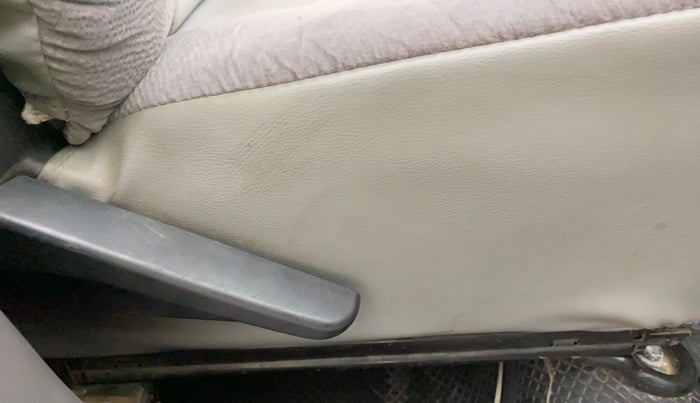 2011 Toyota Etios Liva G, Petrol, Manual, 37,609 km, Driver Side Adjustment Panel