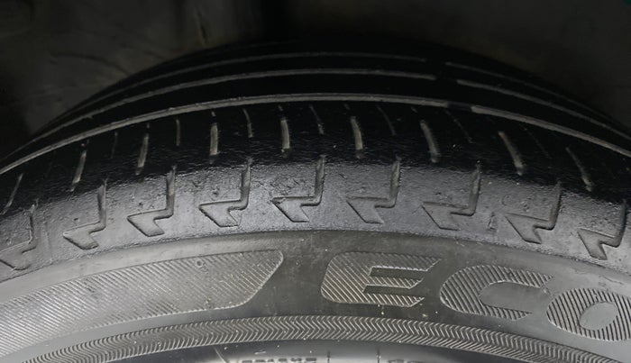 2019 Honda WR-V 1.2 i-VTEC VX MT, Petrol, Manual, Right Rear Tyre Tread